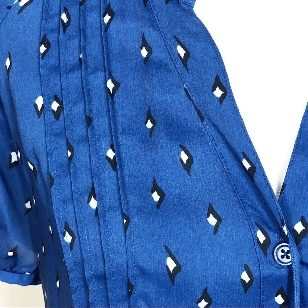 French Connection | Diamond Print Top - Picture 2 of 6